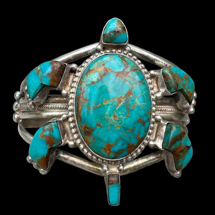 Exceptional Sea Turtle Cuff