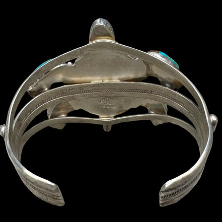 Exceptional Sea Turtle Cuff