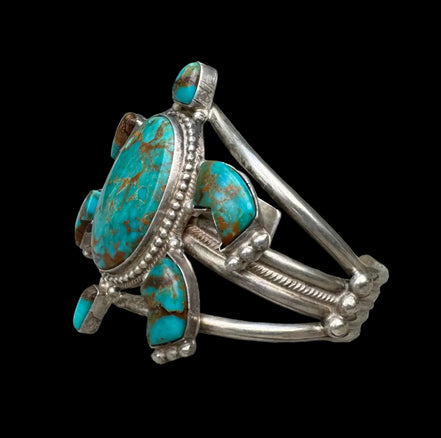 Exceptional Sea Turtle Cuff